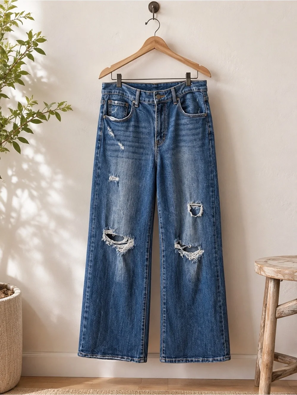 Risen Jeans Size 15/32 High Rise Distressed Wide Leg Blue Denim Jeans